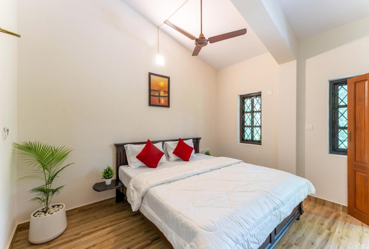 Barbosa, 2 Bhk & Luxury Near Colva, Sernabatim, Benaulim Villa *