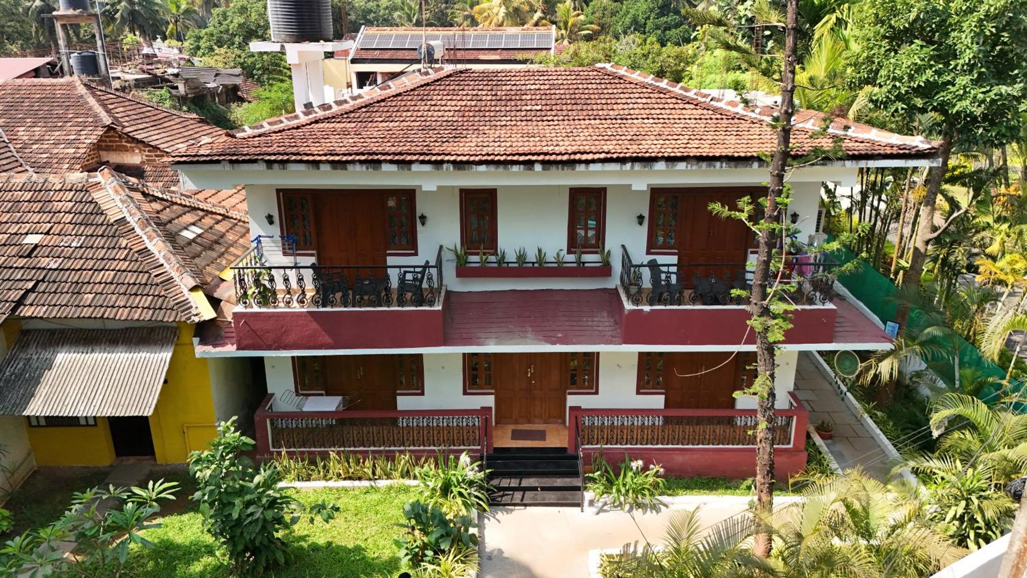 Barbosa, 2 Bhk & Luxury Near Colva, Sernabatim, Benaulim * Colva